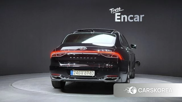 Hyundai The New Grandeur IG id 4223984 из Кореи 26