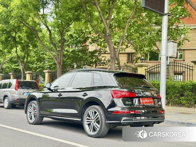 Audi Q5L id 4300460 из Китая 28