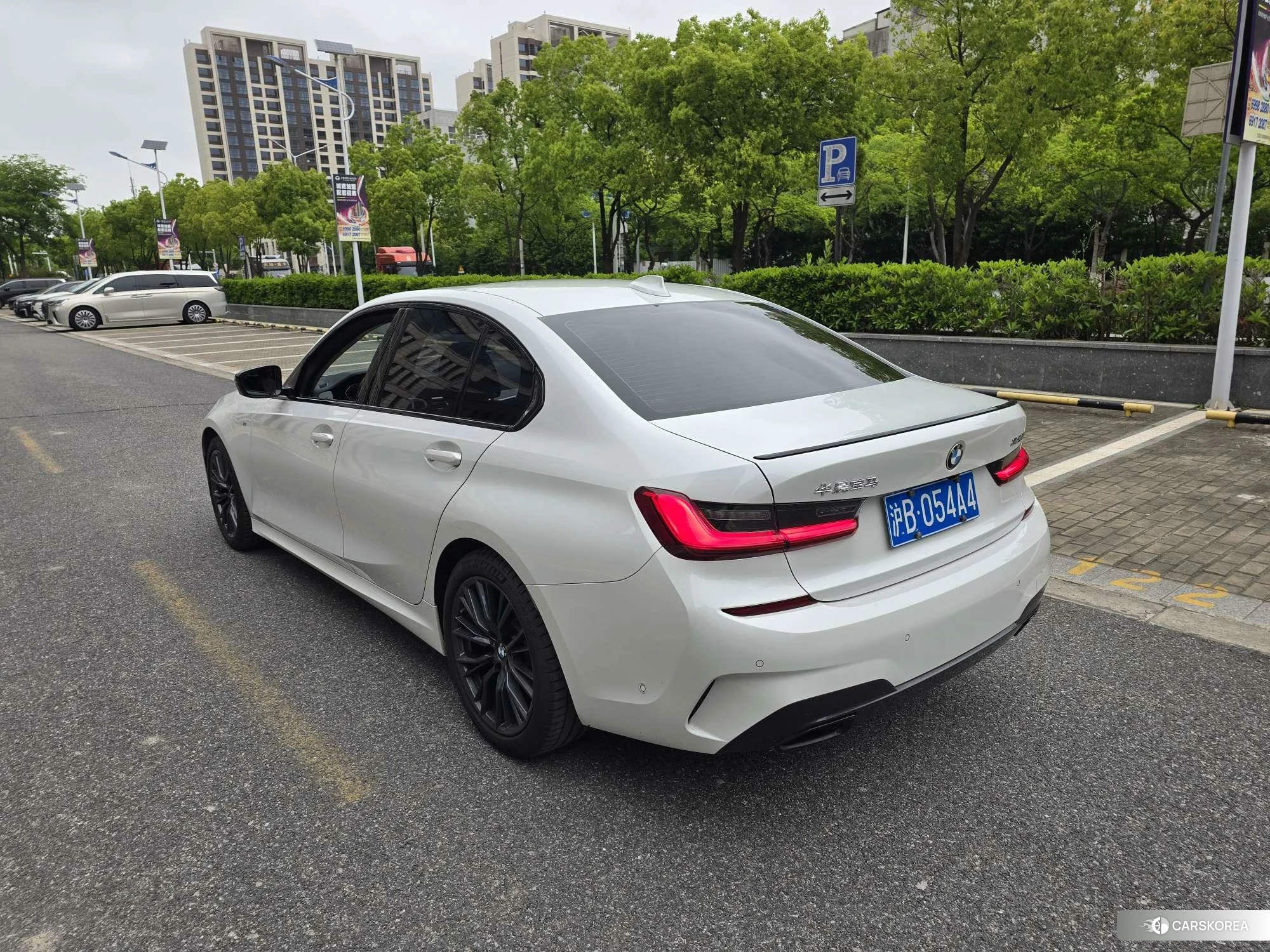 BMW 3 series id 4479353 из Китая 9