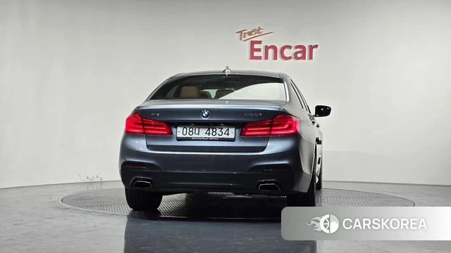 BMW 5 Series (G30) id 4188536 из Кореи 14