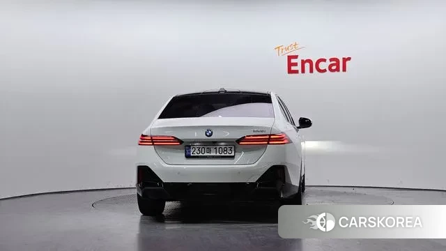 BMW 5 Series (G60) id 3512357 из Кореи 14