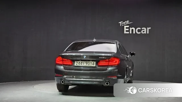 BMW 5 Series (G30) id 3736736 из Кореи 14