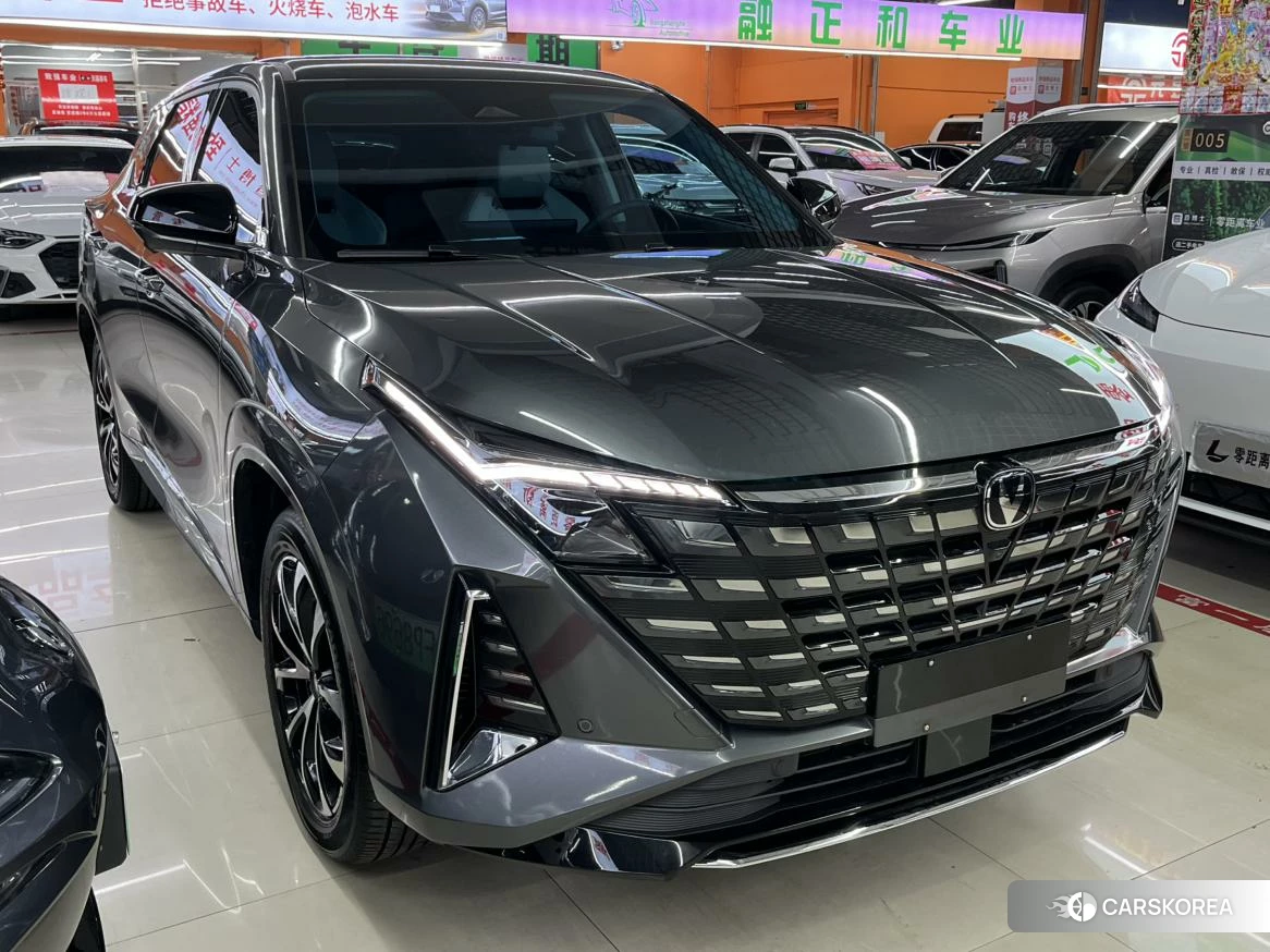 Chang'an UNI-Z PHEV id 4499021 из Китая 11