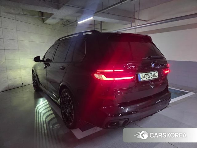 BMW X7 (G07) 2025 Черный из Кореи, фото 4