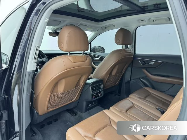 Audi Q7 id 4272126 из Китая 16