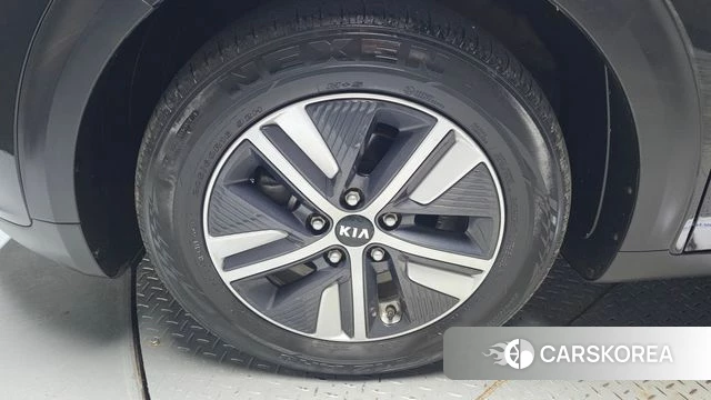 Kia The New Niro id 4836929 из Кореи 31