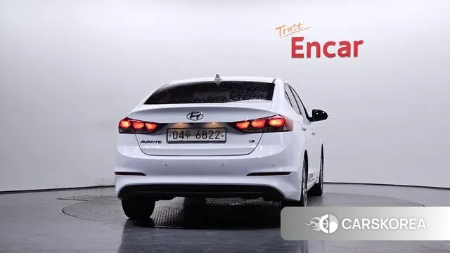 Hyundai Avante AD id 3656757 из Кореи 13