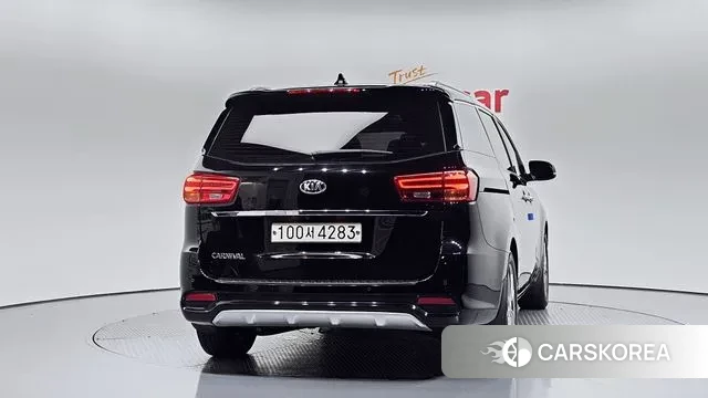 Kia The New Carnival id 2995060 из Кореи 14