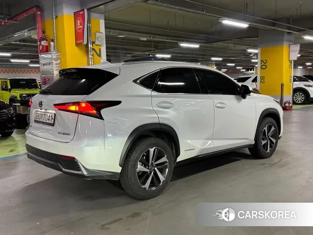 Lexus NX300h id 3479559 из Кореи 14