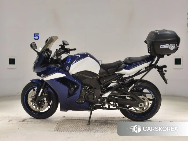 Проданный Yamaha FZ1 FEATHER GT 2011 из Японии, фото 2