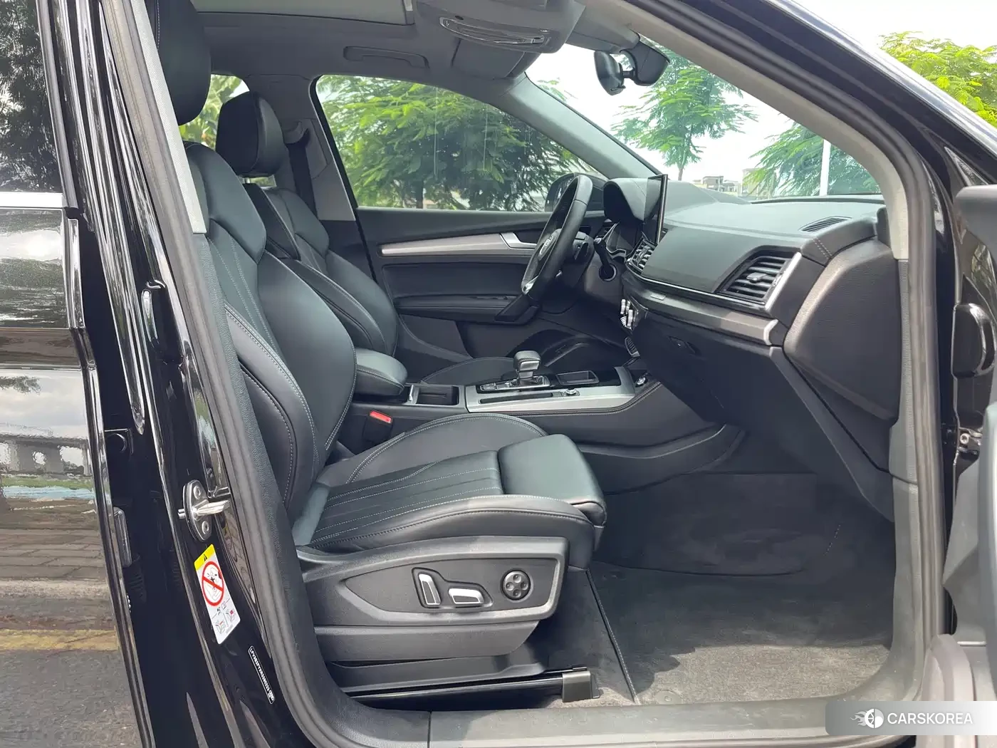 Audi Q5L id 4589235 из Китая 24