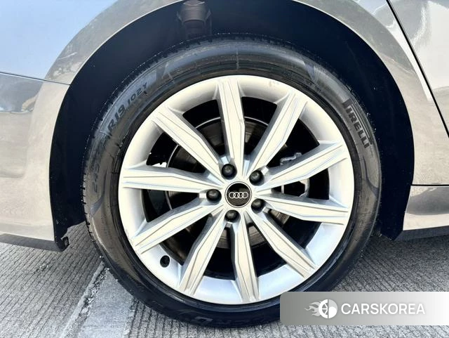 Audi A6L id 3920140 из Китая 20