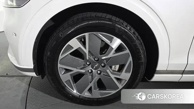 Genesis Electrified GV70 id 3591570 из Кореи 14