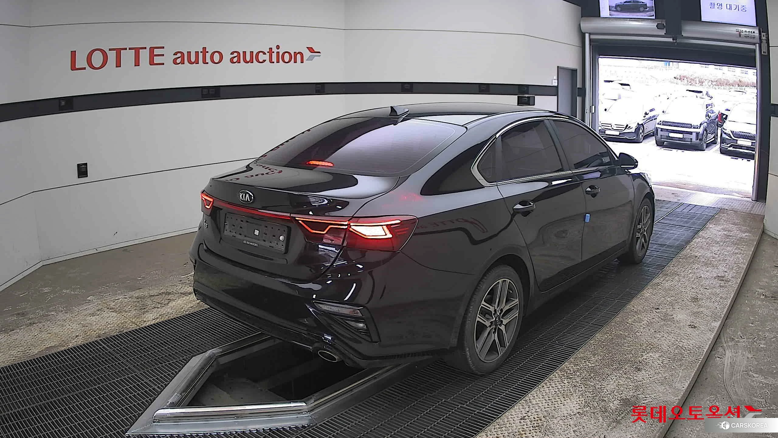 Kia K3 id 3869446 из Кореи 32