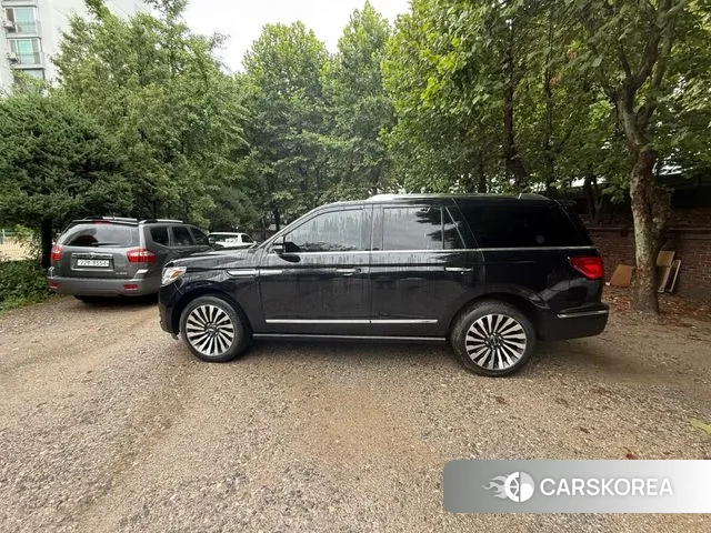 Lincoln Navigator 4th generation 2021 Черный из Кореи, фото 4