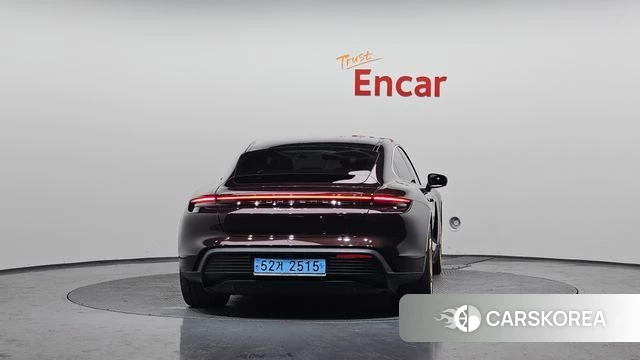 Porsche Taycan id 3842771 из Кореи 14