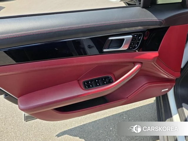 Porsche Panamera (971) 2018 Белый из Кореи, фото 5