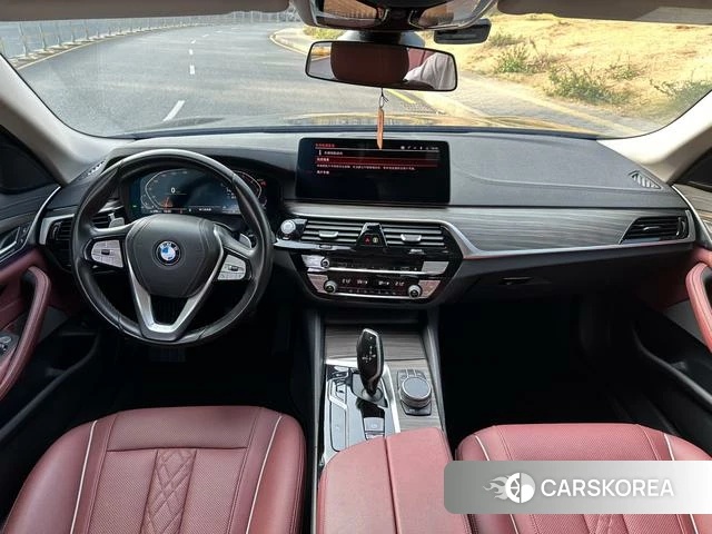 BMW 5 series 2021 Черный из Китая, фото 5