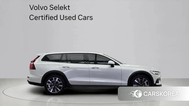 Volvo V60 Cross-Country 2nd Generation id 4016801 из Кореи 14