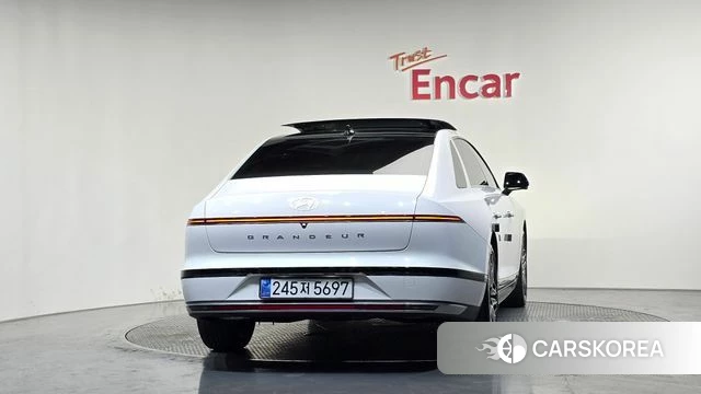 Hyundai Grandeur Hybrid (GN7) id 4691825 из Кореи 27