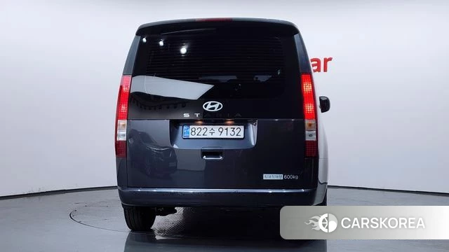 Hyundai Staria id 4308147 из Кореи 14