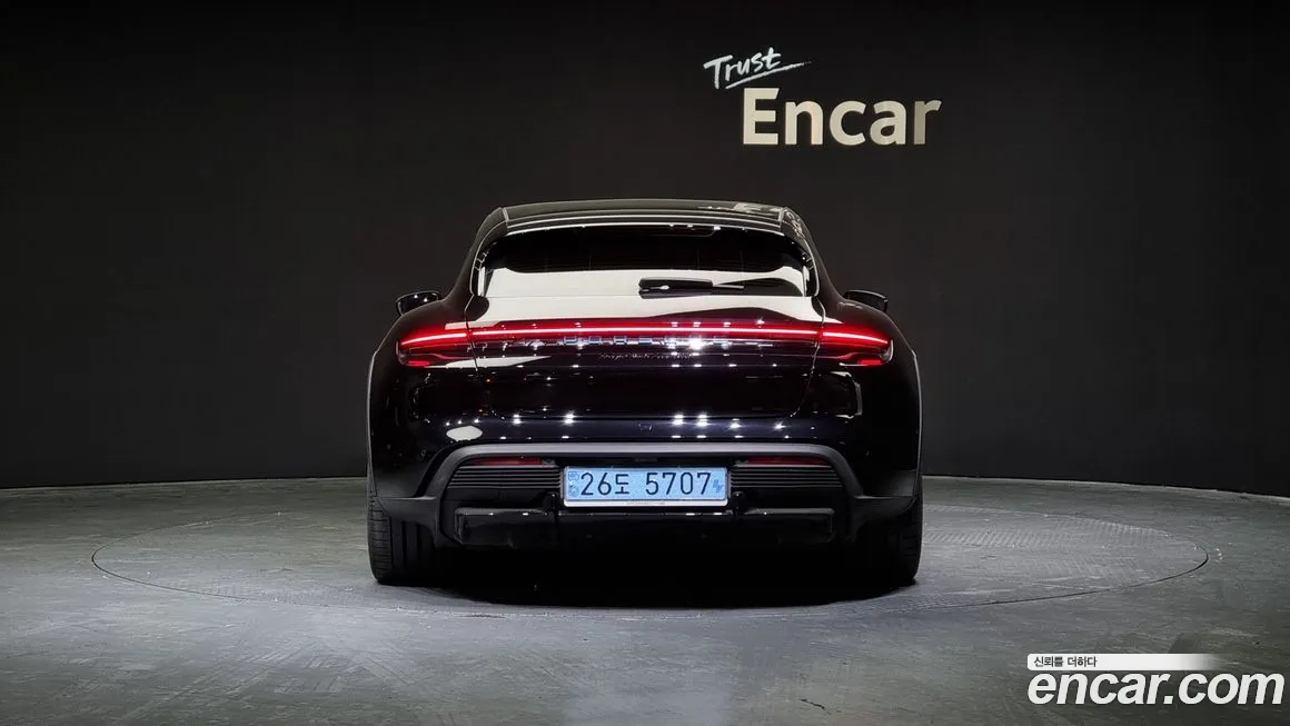 Porsche Taycan id 1036743 из Кореи 14