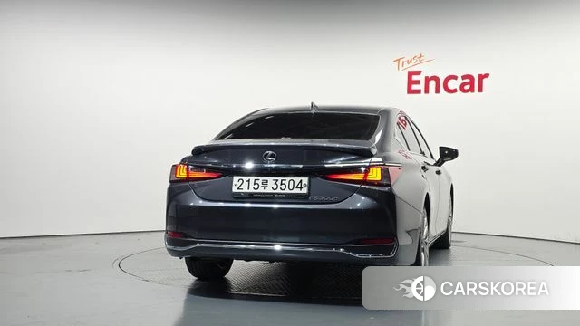 Lexus ES300h 7th generation id 4792817 из Кореи 29