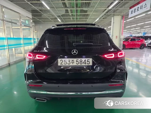 Mercedes-Benz GLA - Class H247 id 3342141 из Кореи 7