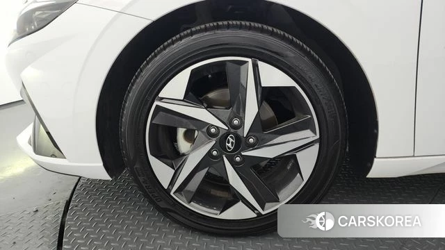 Hyundai Avante (CN7) id 3934894 из Кореи 14