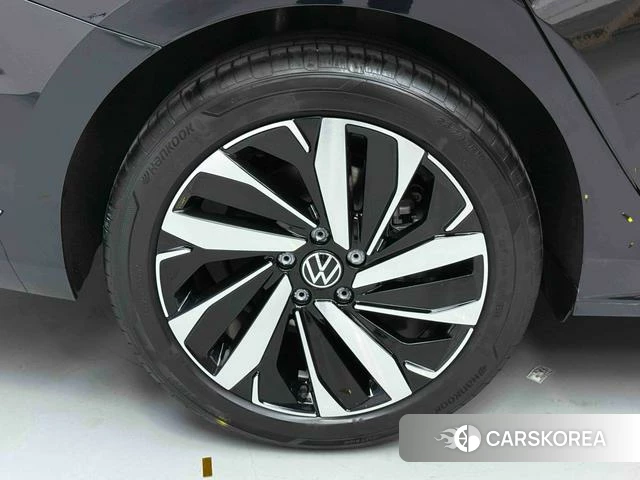 Volkswagen Passat id 4314205 из Китая 34