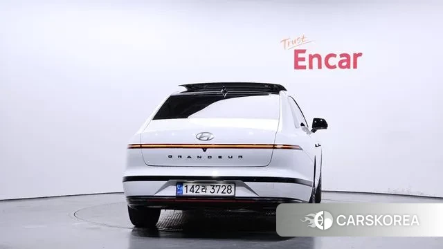 Hyundai Grandeur (GN7) id 3420801 из Кореи 14