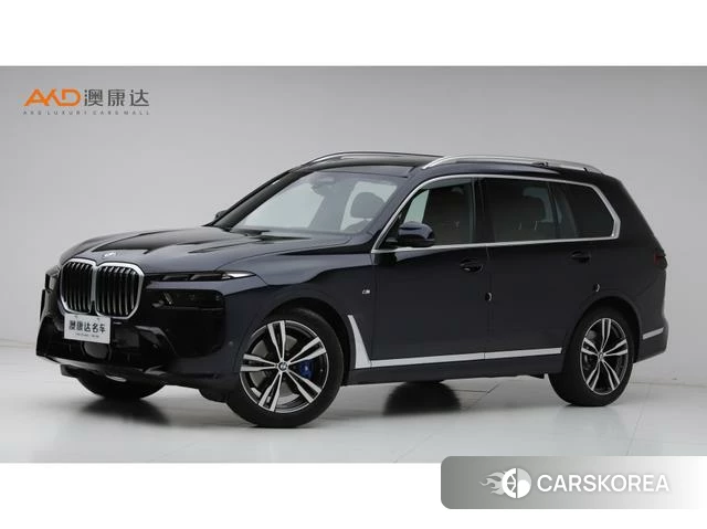 BMW X7 2023 Черный из Китая, фото 5