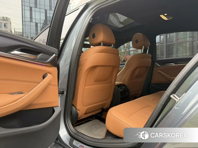 BMW 5 series (imported) 2022 Другой из Китая, фото 5
