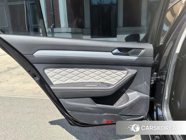 Volkswagen Magotan id 4207982 из Китая 15