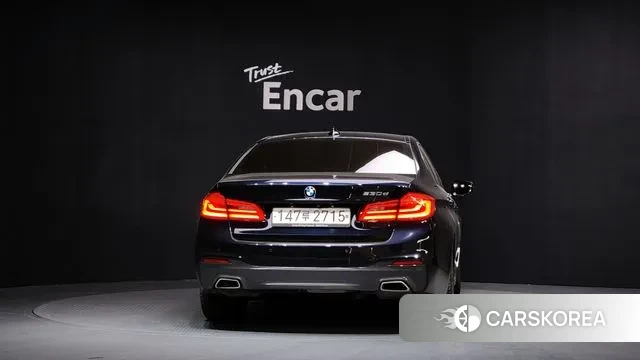 BMW 5 Series (G30) id 3698944 из Кореи 14