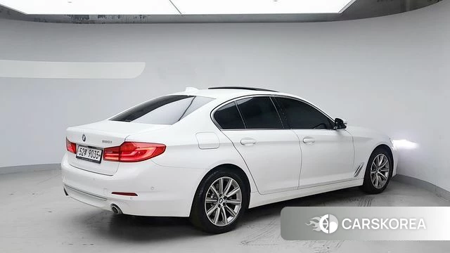 BMW 5 Series (G30) id 4637911 из Кореи 14