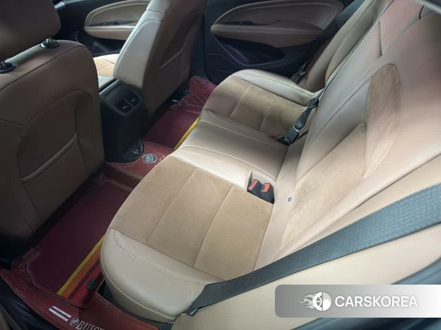 Buick Regal 2021 Синий из Китая, фото 5
