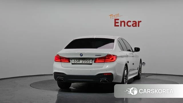 BMW 5 Series (G30) id 4233236 из Кореи 14