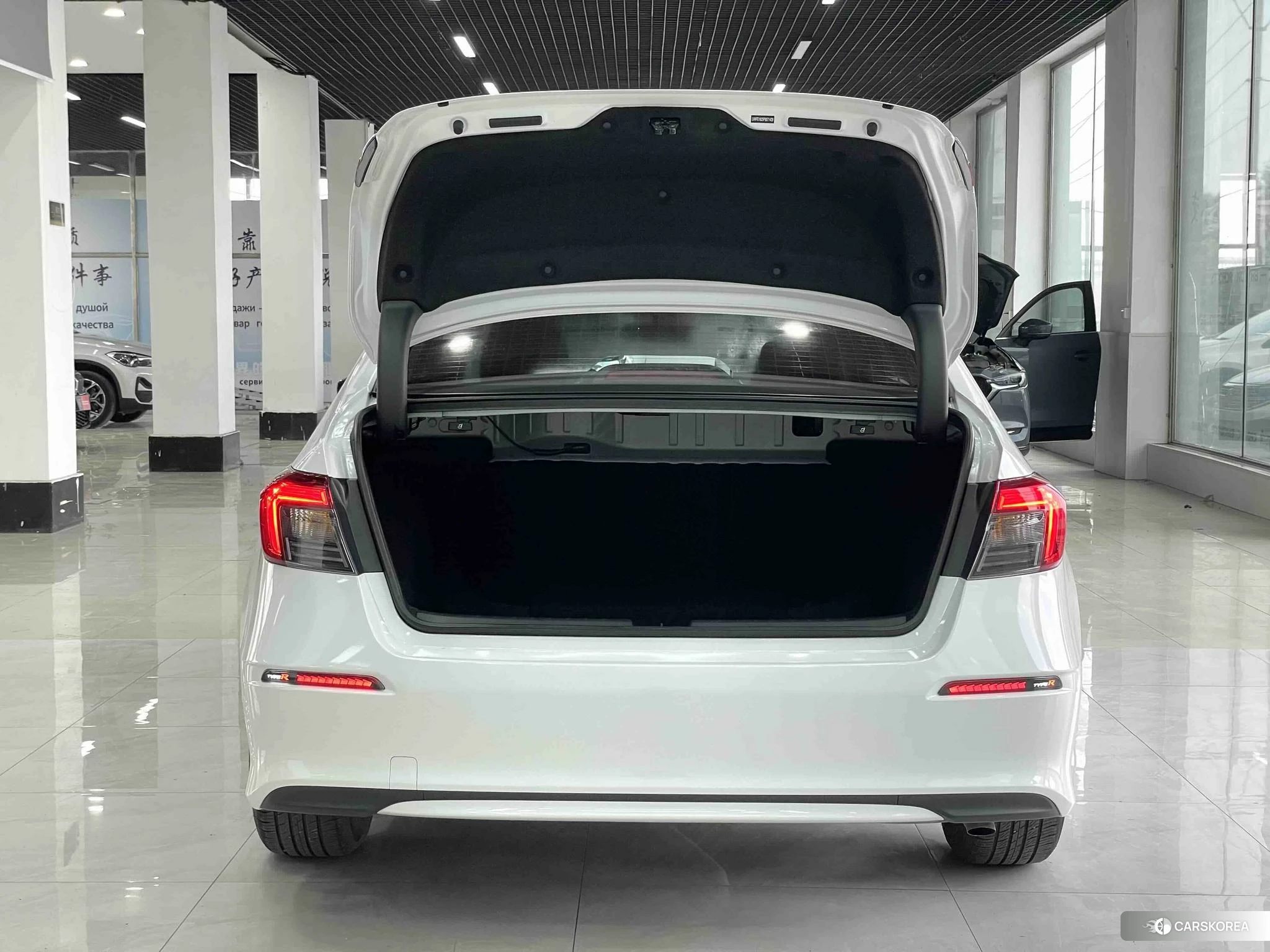 Honda Civic id 4512514 из Китая 11