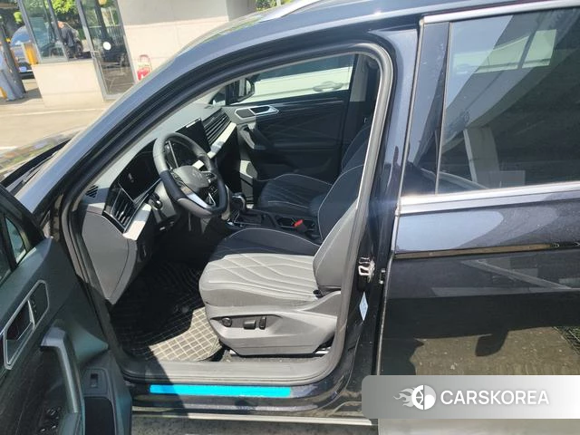 Volkswagen Tiguan L 2024 Черный из Китая, фото 4