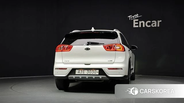 Kia Niro id 4595925 из Кореи 23