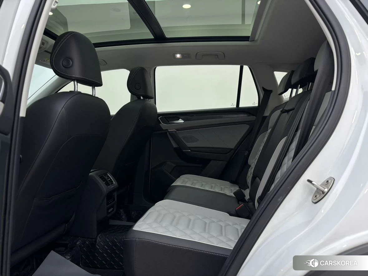 Volkswagen Tanyue 2022 Белый из Китая, фото 6