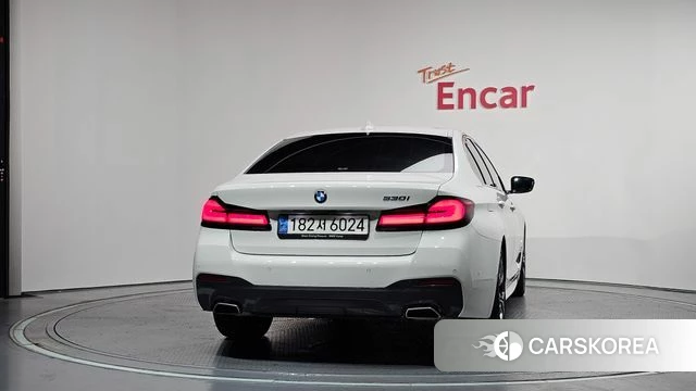BMW 5 Series (G30) id 4636216 из Кореи 26