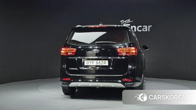 Kia The New Carnival id 4318121 из Кореи 14