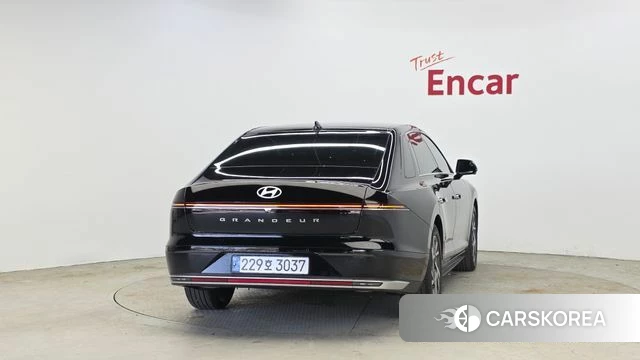 Hyundai Grandeur (GN7) id 4280143 из Кореи 25