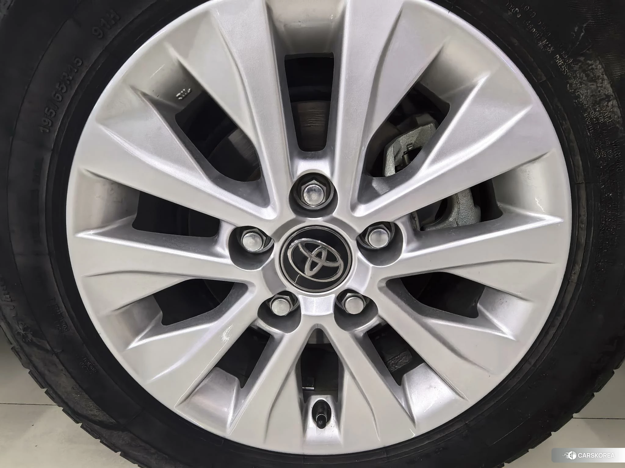 Toyota Corolla id 4513515 из Китая 21