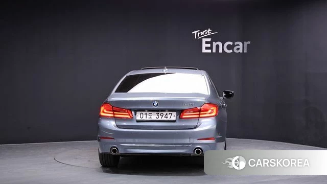 BMW 5 Series (G30) id 3936940 из Кореи 14