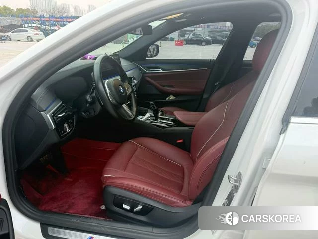 BMW 5 series 2022 Белый из Китая, фото 4