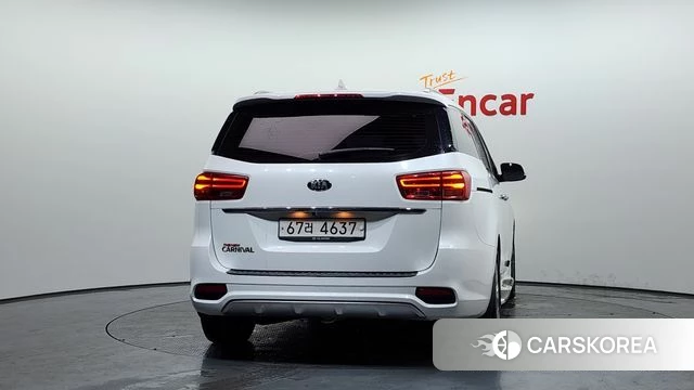 Kia The New Carnival id 4304922 из Кореи 28