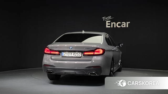 BMW 5 Series (G30) id 3910455 из Кореи 14